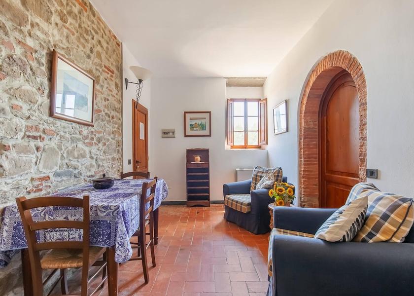 Tuscany Capraia e Limite Living Area