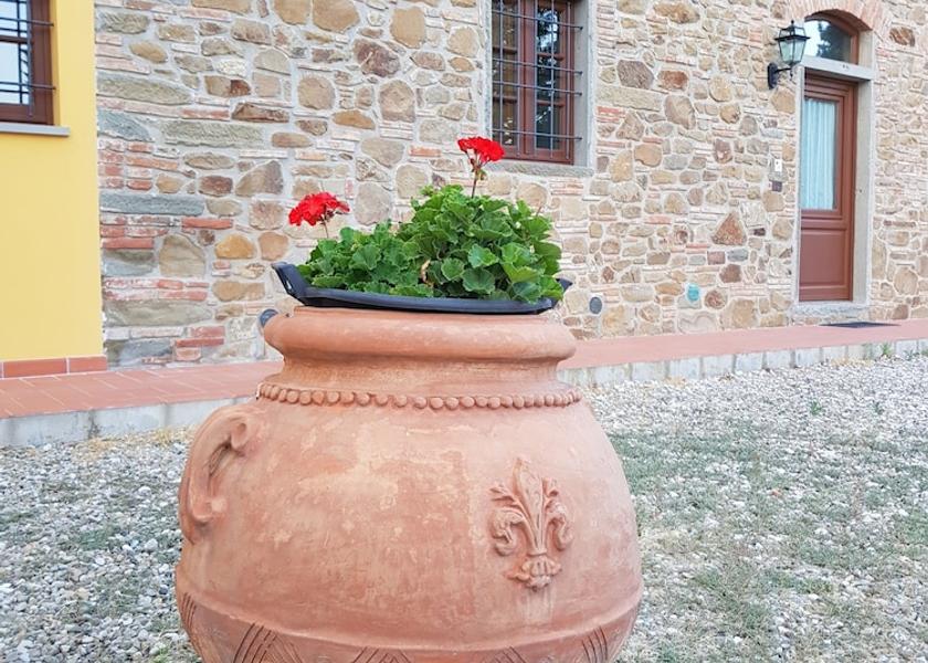 Tuscany Capraia e Limite Exterior Detail