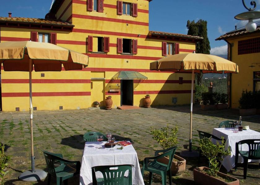 Tuscany Castelfranco Piandisco Dining Area