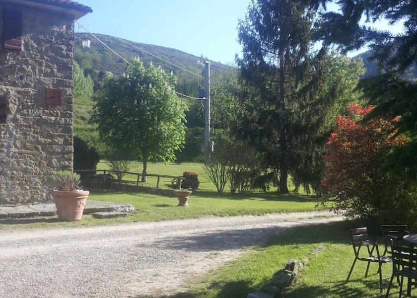 Tuscany Castelfranco Piandisco Property Grounds