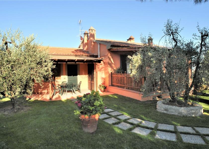 Tuscany Gambassi Terme Exterior Detail