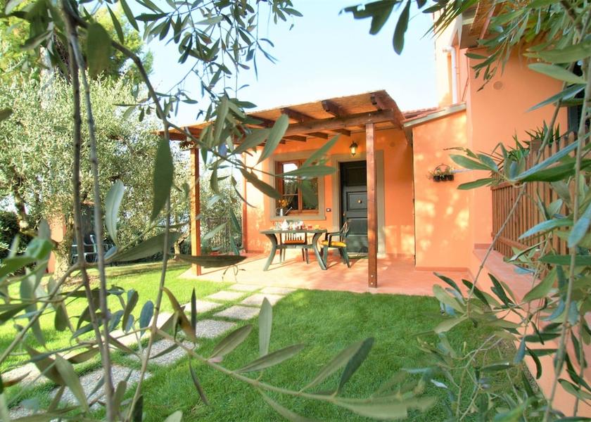 Tuscany Gambassi Terme Exterior Detail