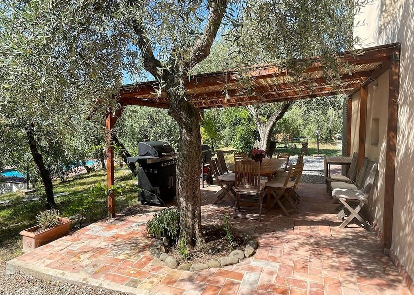 Tuscany Larciano Exterior Detail