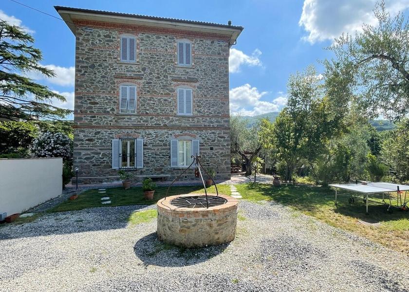 Tuscany Larciano Exterior Detail