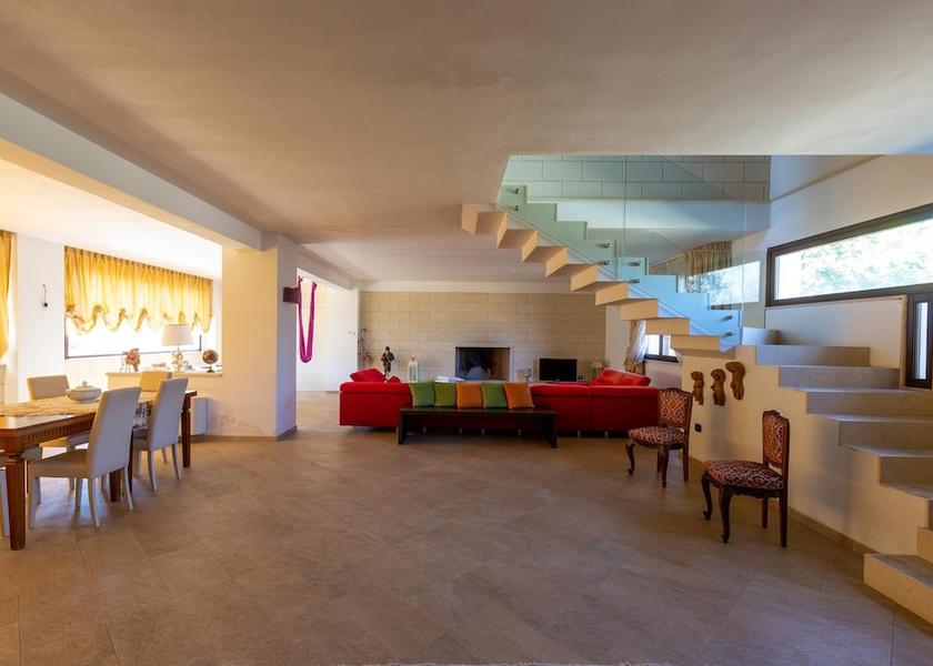 Puglia Lizzanello Interior Entrance