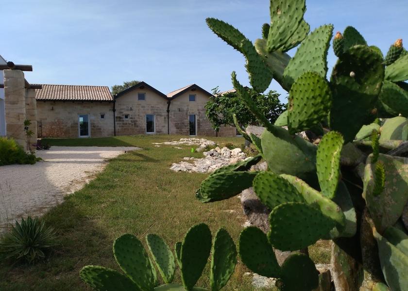 Puglia Lizzanello Exterior Detail