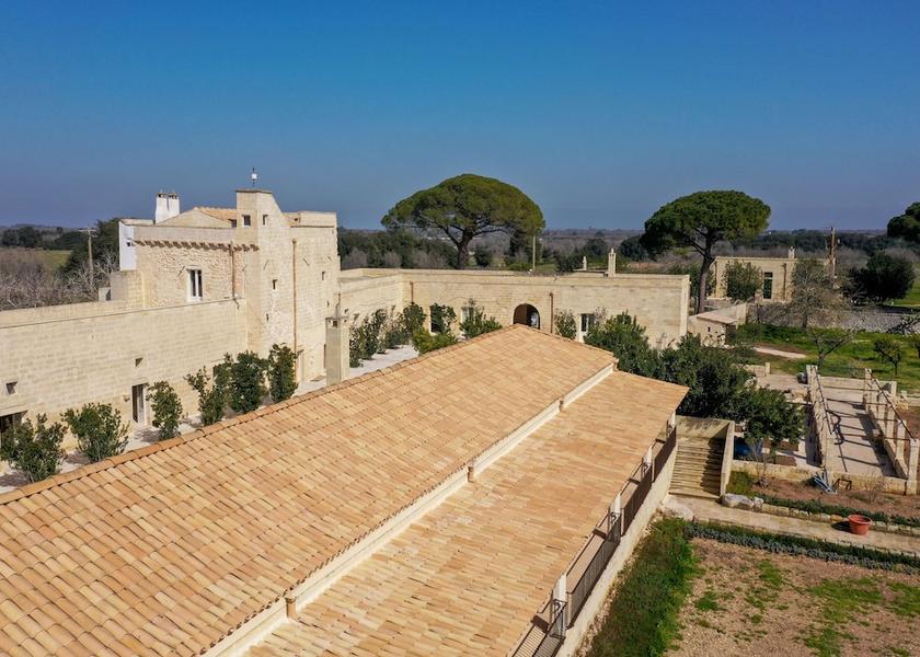 Puglia Lizzanello Facade