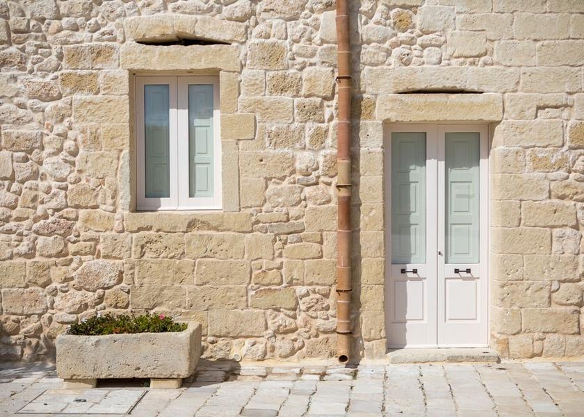 Puglia Lizzanello Facade