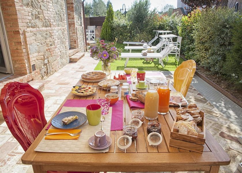 Tuscany Marciano della Chiana Dining Area