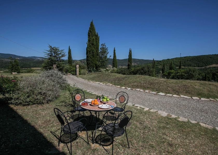 Tuscany Monterotondo Marittimo Dining Area