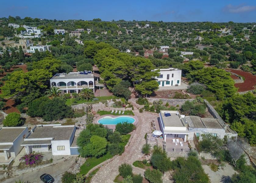 Puglia Patu Exterior Detail