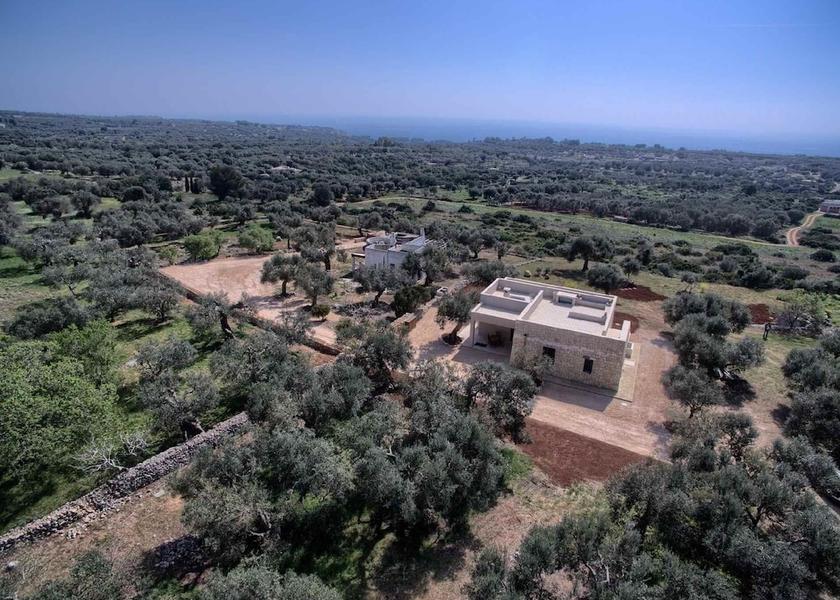 Puglia Patu Exterior Detail