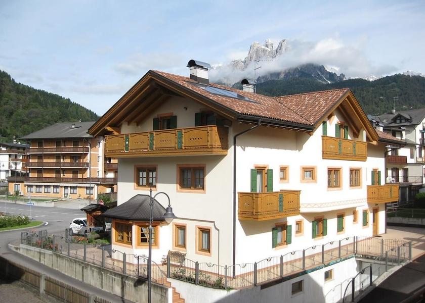 Trentino-Alto Adige Primiero San Martino di Castrozza Exterior Detail