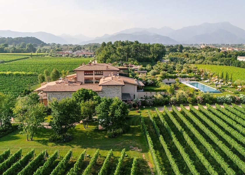 Lombardy Puegnago del Garda Winery