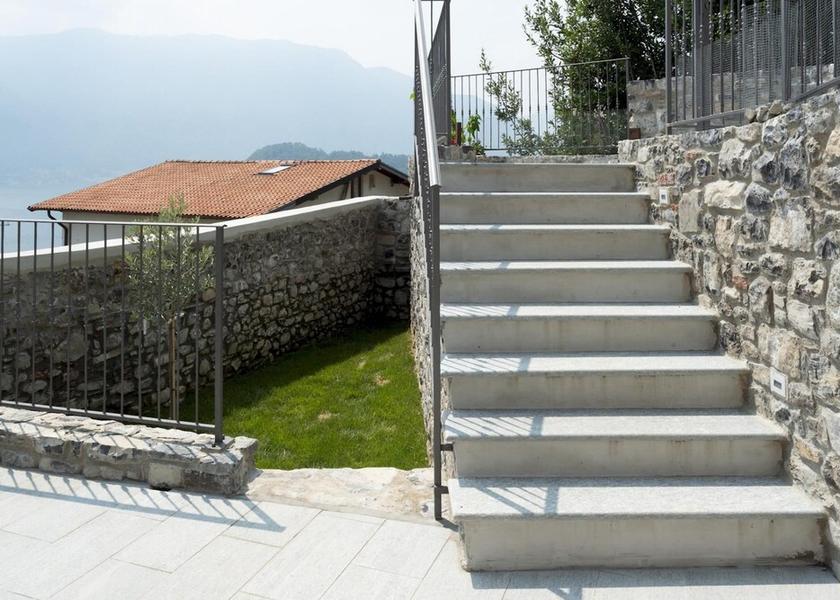 Lombardy Tremezzina Room