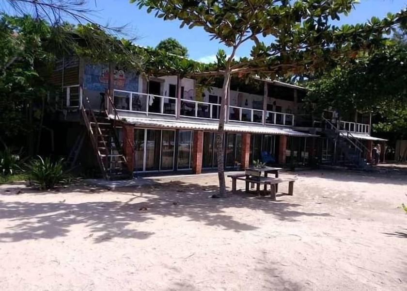 Sabah Kuala Penyu Interior Entrance