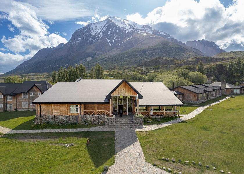 Magallanes Torres Del Paine Facade