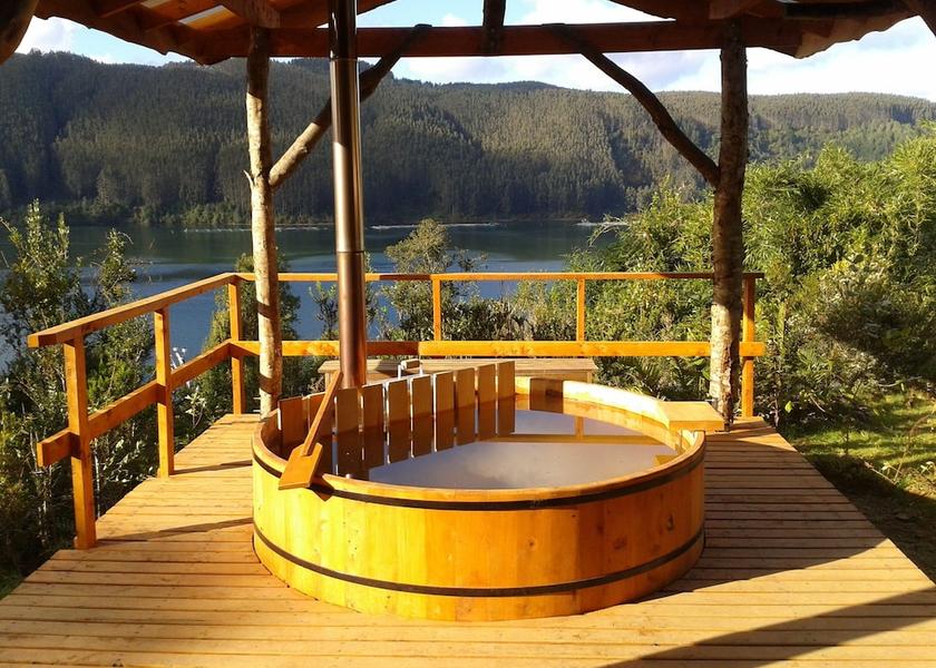 Los Rios (region) Valdivia Exterior Detail