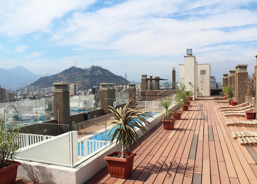 Santiago Santiago Pool