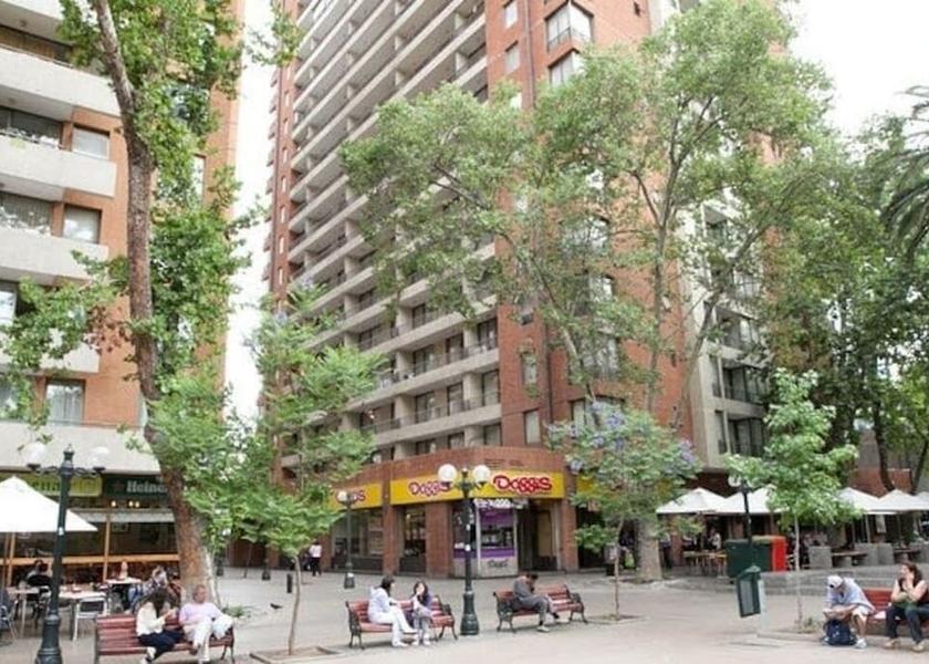 Santiago Santiago Exterior Detail