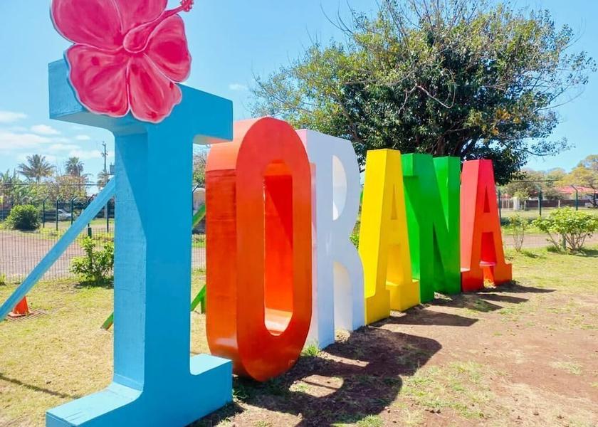  Hanga Roa Exterior Detail