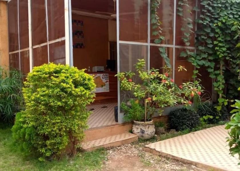  Ouagadougou Exterior Detail