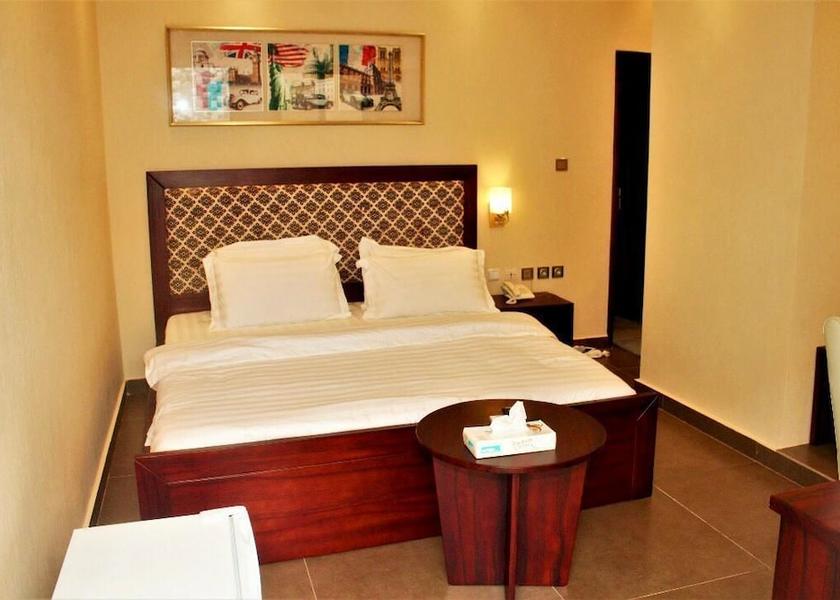  Cotonou Room