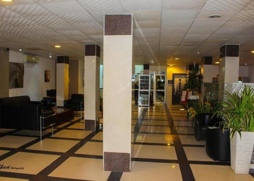  Cotonou Lobby
