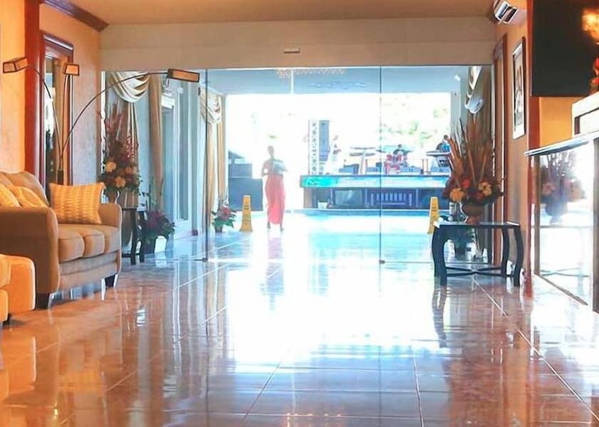  Georgetown Lobby