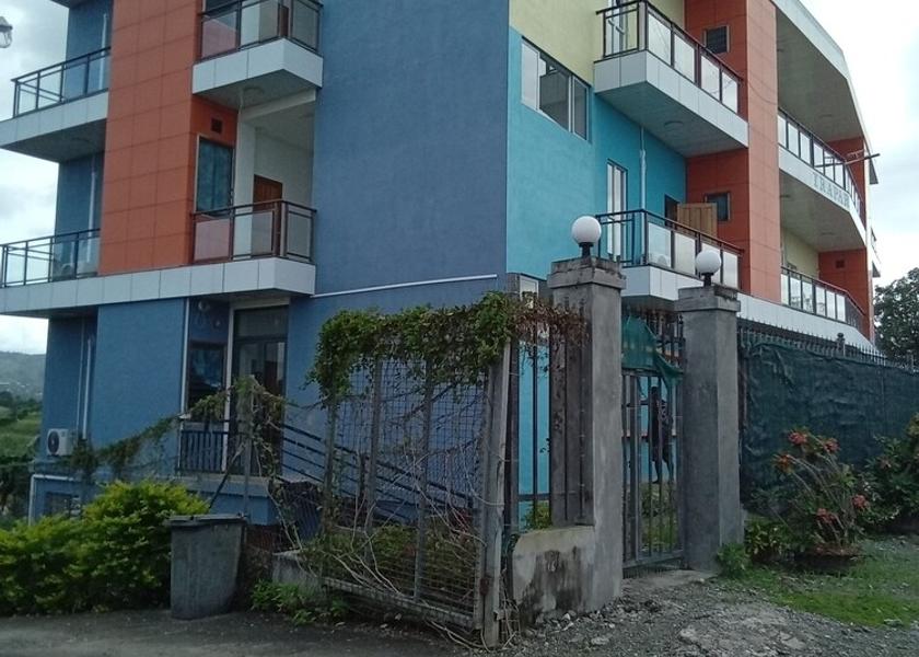  Honiara Exterior Detail
