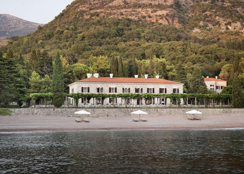 Sveti Stefan Beach