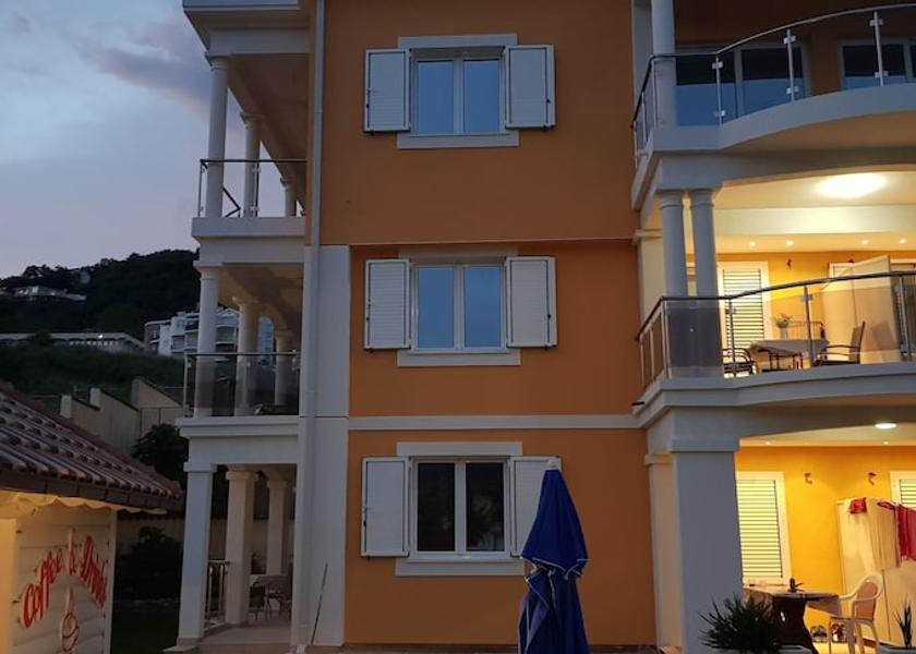  Igalo Facade