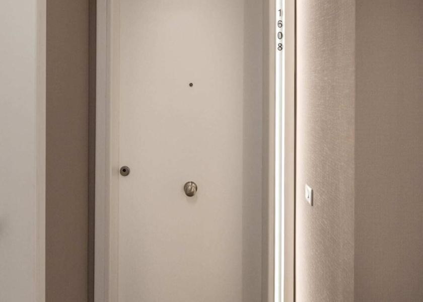  Gibraltar Interior Entrance