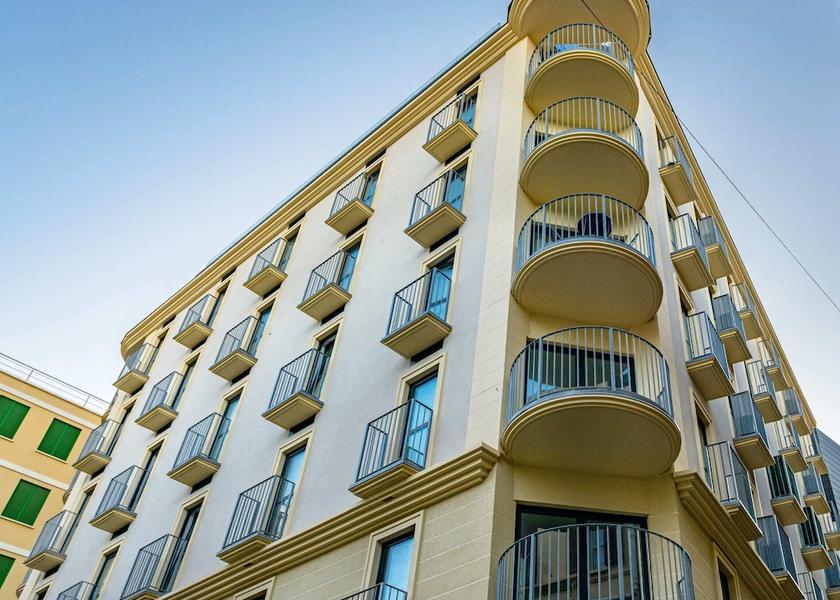  Gibraltar Exterior Detail