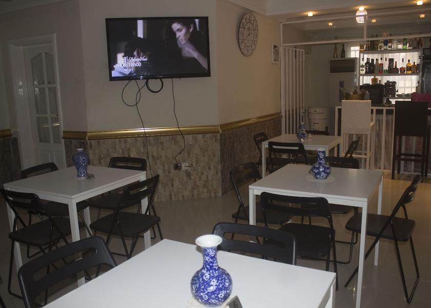  Malabo Breakfast Area