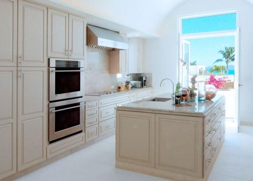  Rendezvous Bay Kitchen