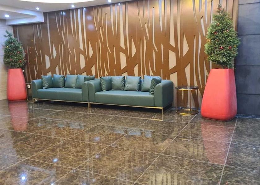  Luanda Lobby