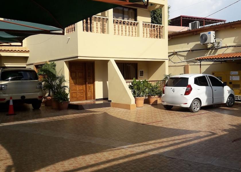 Luanda Parking