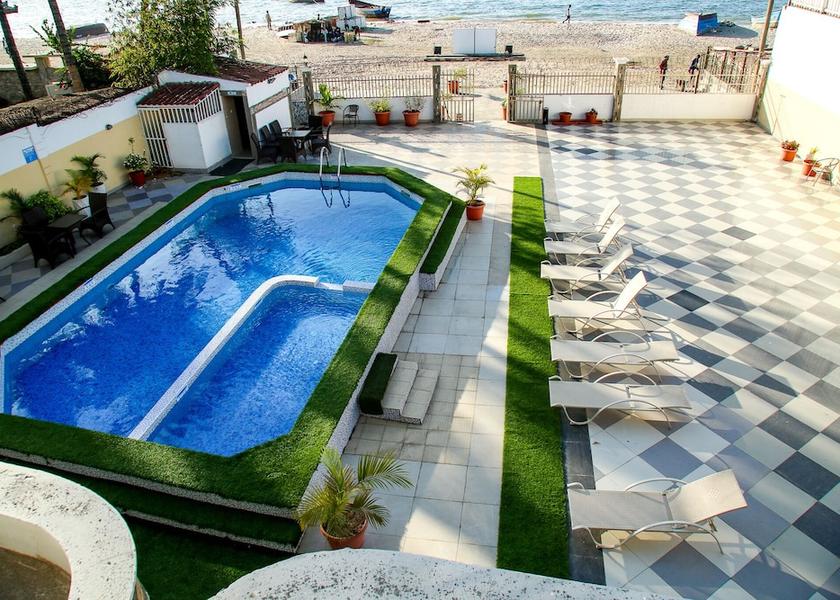  Luanda Exterior Detail