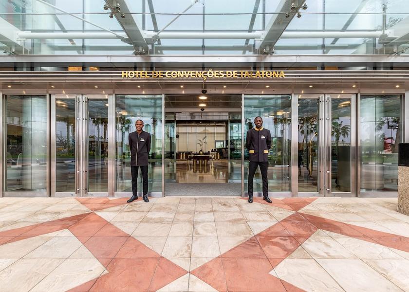  Luanda Entrance