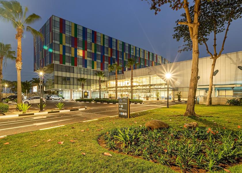  Luanda Facade