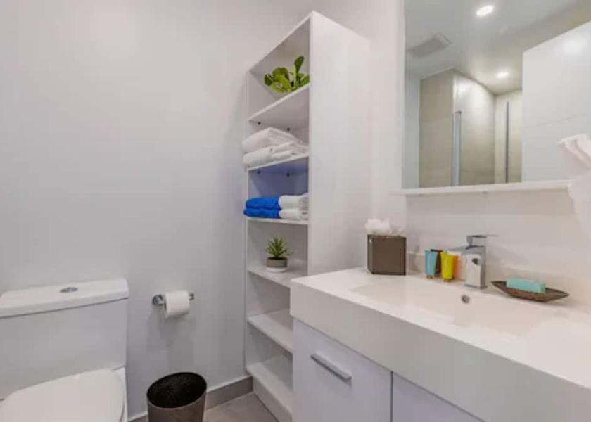  Noord Bathroom
