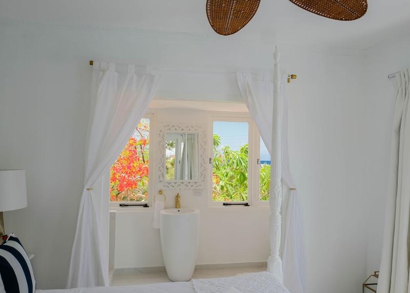  Savaneta Interior Entrance