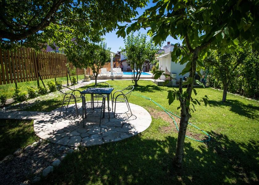 Herzegovina-Neretva Canton Mostar Garden