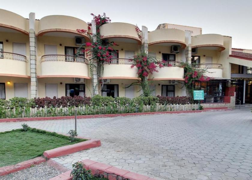 Maharashtra Shirdi Hotel Exterior