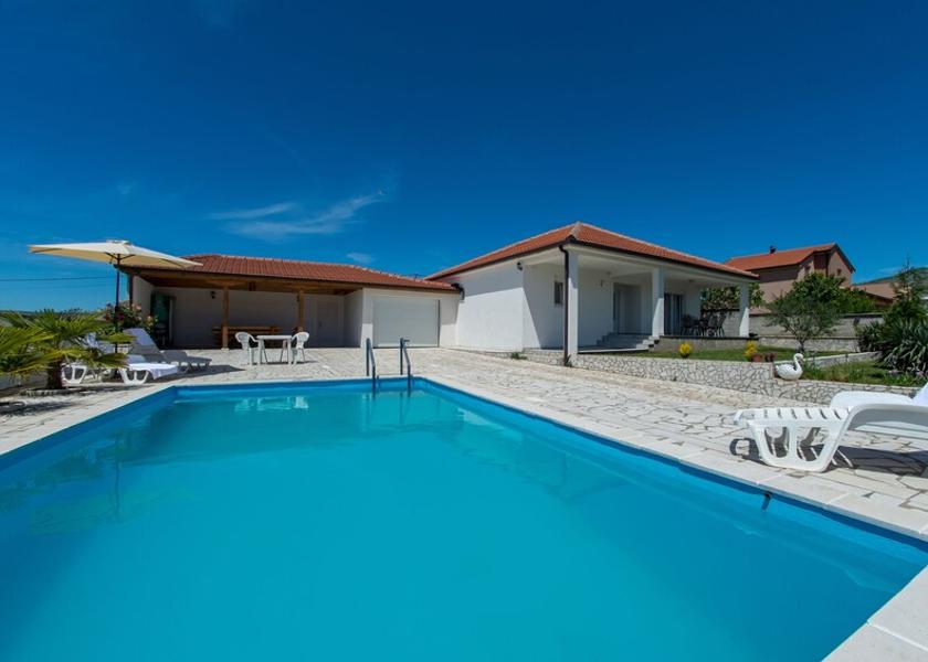 Herzegovina-Neretva Canton Mostar Exterior Detail