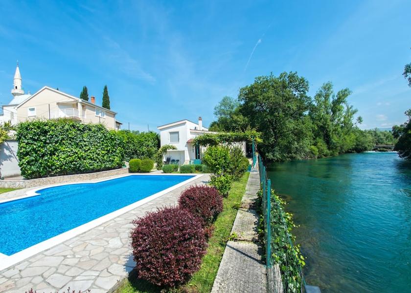 Herzegovina-Neretva Canton Mostar Exterior Detail