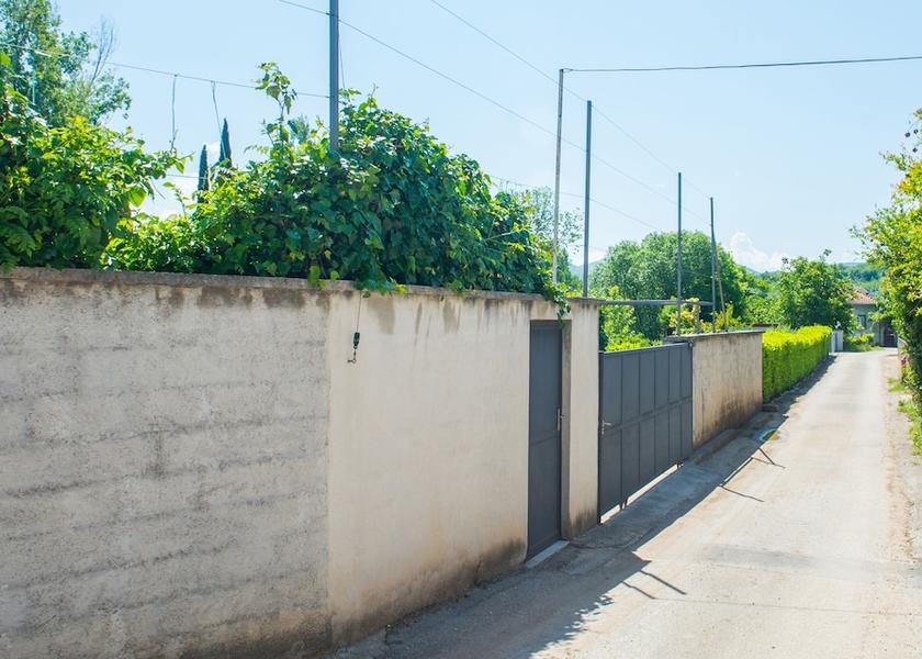 Herzegovina-Neretva Canton Mostar Exterior Detail