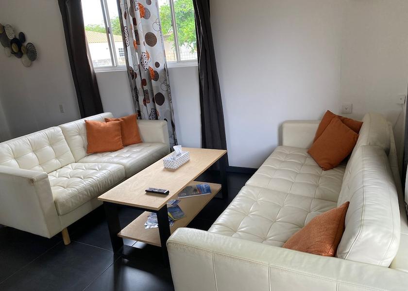  Kralendijk Interior Entrance