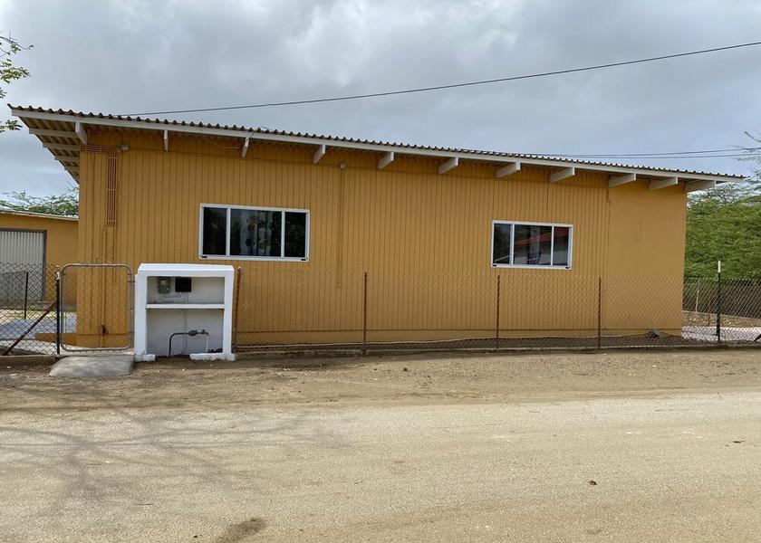  Kralendijk Exterior Detail